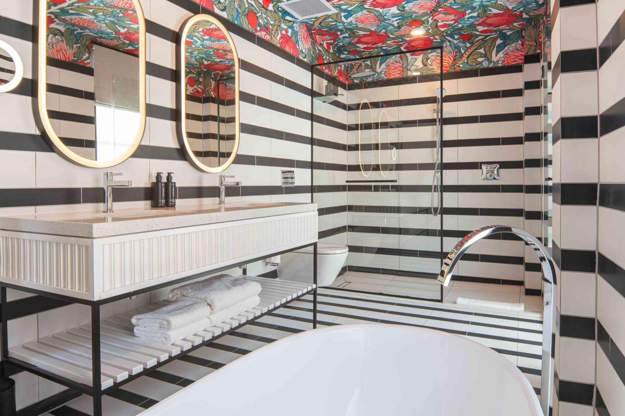 Canopy By Hilton Cape Town Longkloof ภายนอก รูปภาพ
